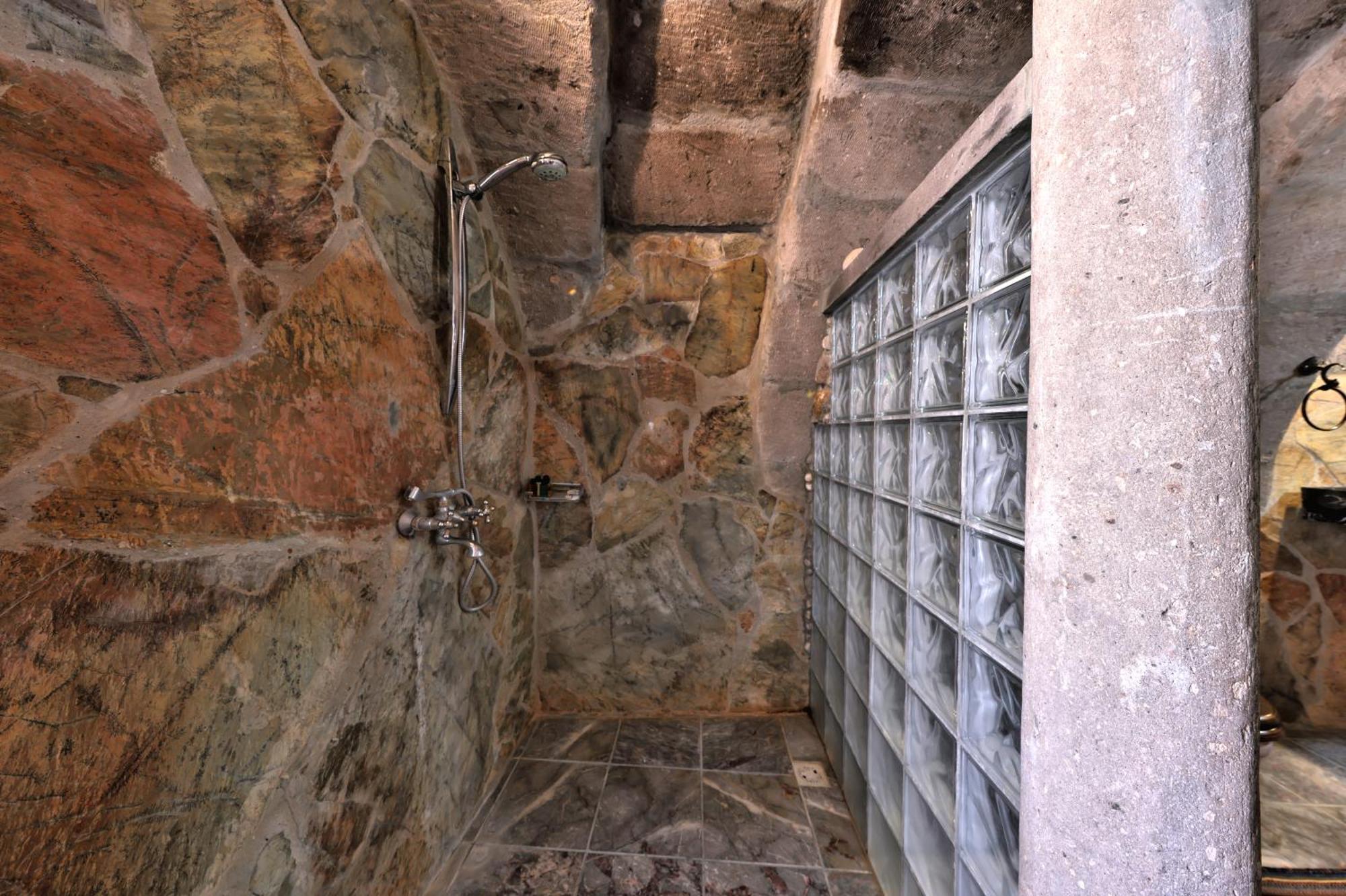Potamia Cave Suites Ортахисар Экстерьер фото